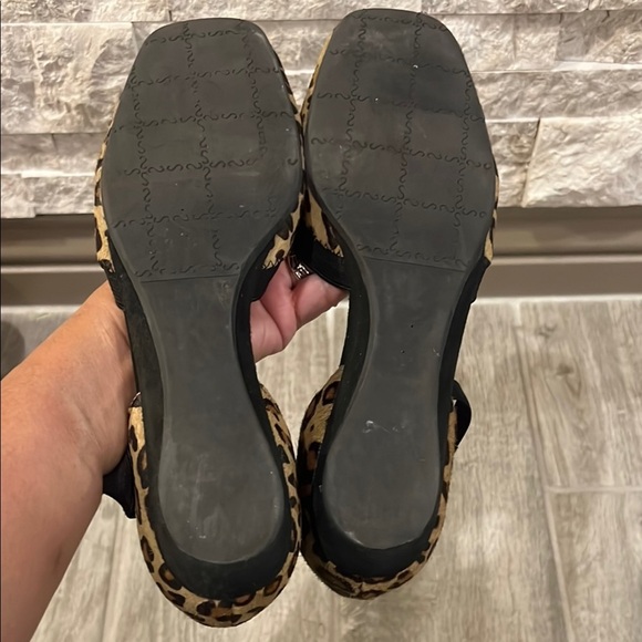 Vaneli Brown and Black Flats with Leopard Print Design - Picture 5 of 7